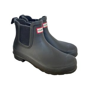 HUNTER Women’s Original Chelsea Ankle Boots in Black size US 7